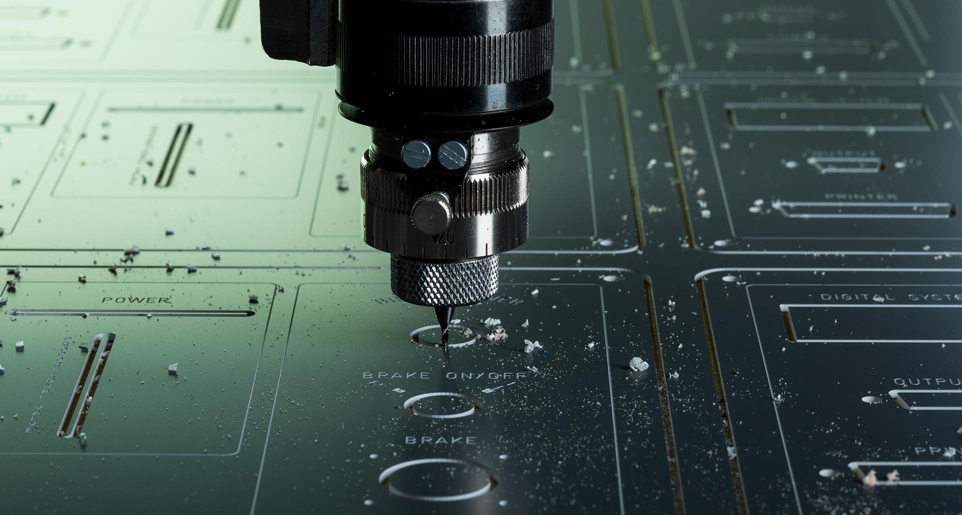 3d processing. Гравировальный станок Gravograph. Gravograph is-7000. Is8000. Engraving Table.