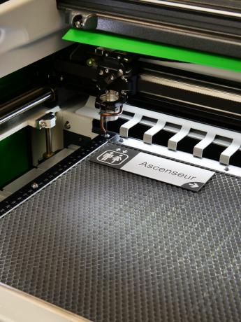 Honeycomb laser cutting table for LS100EX